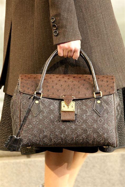 louis vuitton 2010|Louis Vuitton Fall 2010 Ready.